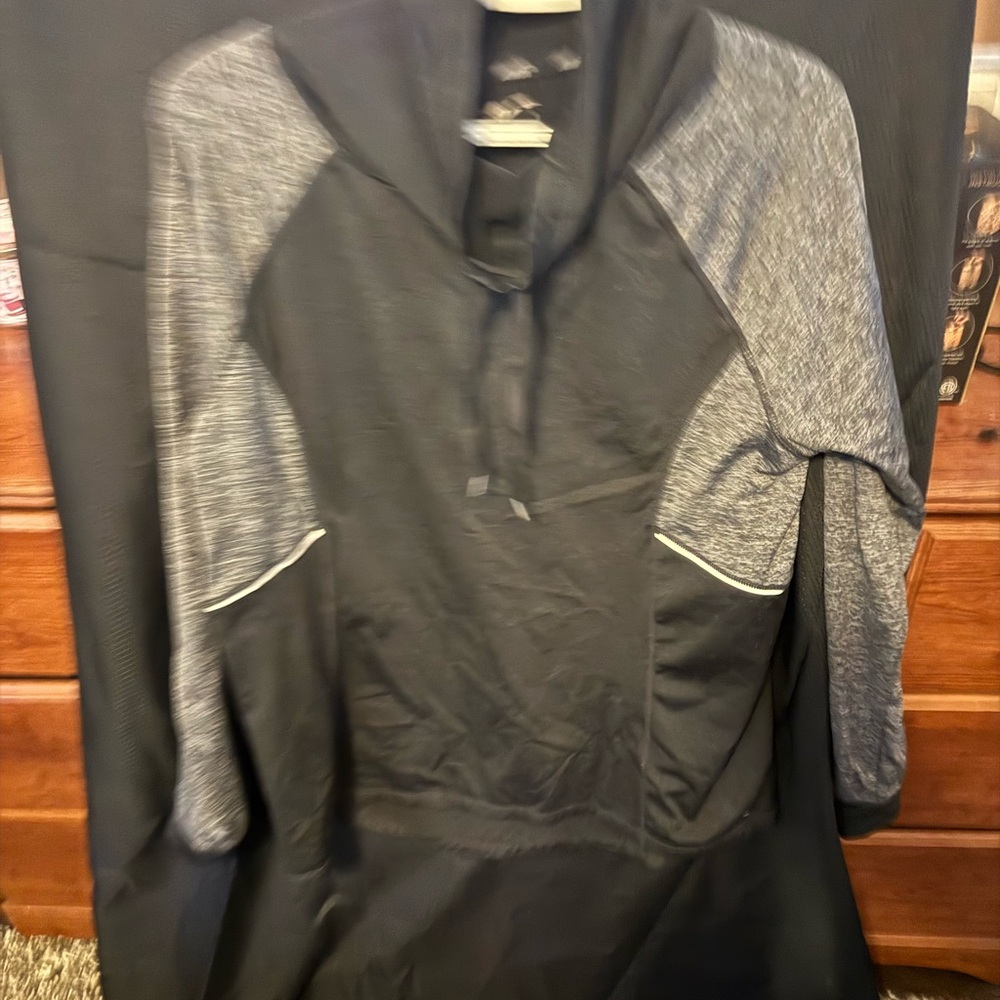 Avia Black and Gray Women's Hoodie athletic wear